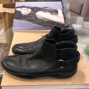 Prada authentic men shoe leather